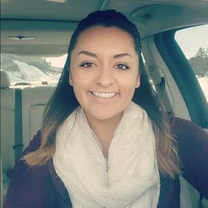 Meet your Posher, Brittney